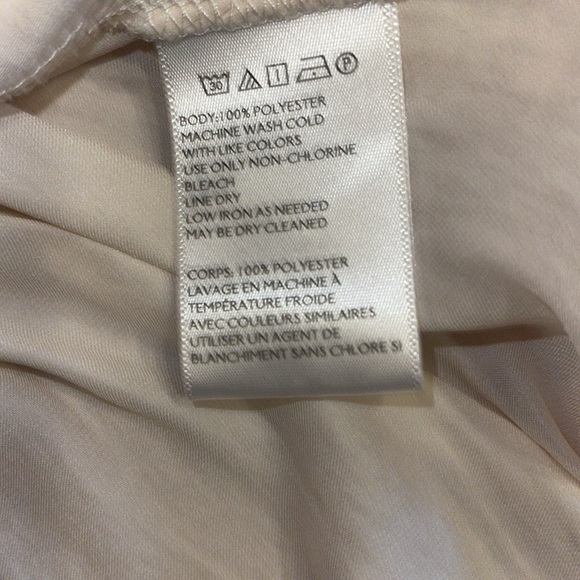 Silence & Noise S cream front tie faux cross over high low silky top - Picture 4 of 5